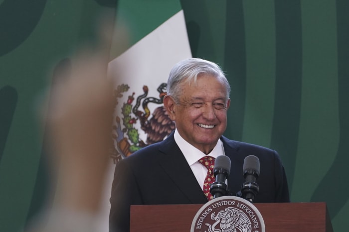 De populistische president van Mexico hield zes jaar lang elke ochtend de rechtbank. Nu trekt hij zich terug uit het openbare leven
