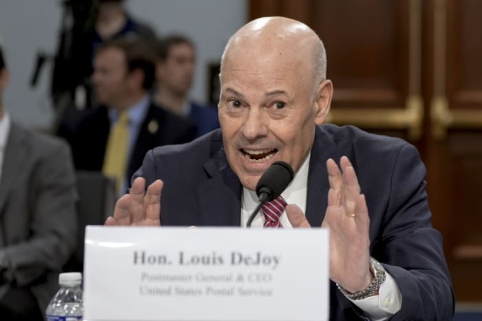 De zorgen van Amerikaanse wetgevers over stembiljetten worden aangewakkerd door andere problemen met de postdienst