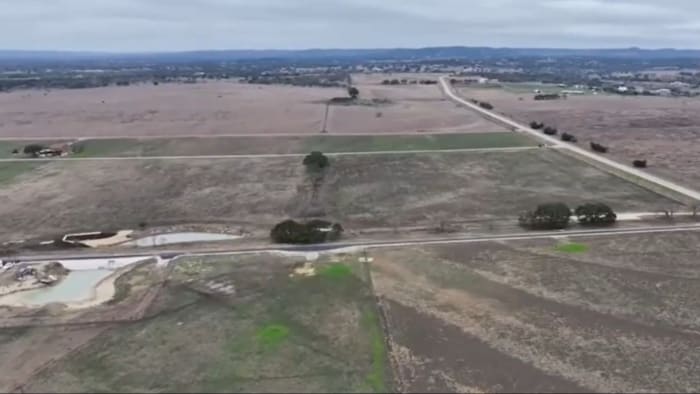 Federale rechter beveelt tijdelijke stopzetting van Bandera-zonneparkproject aan