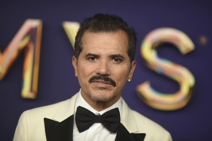 John Leguizamo gaat terug in de tijd om de Latijns-Amerikaanse geschiedenis te heroveren voor een PBS-documentaireserie