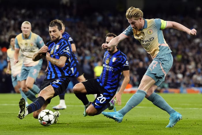 Man City en Inter Milan spelen 0-0 gelijk in doelpuntarme Champions League. PSG scoort laat en verslaat Girona