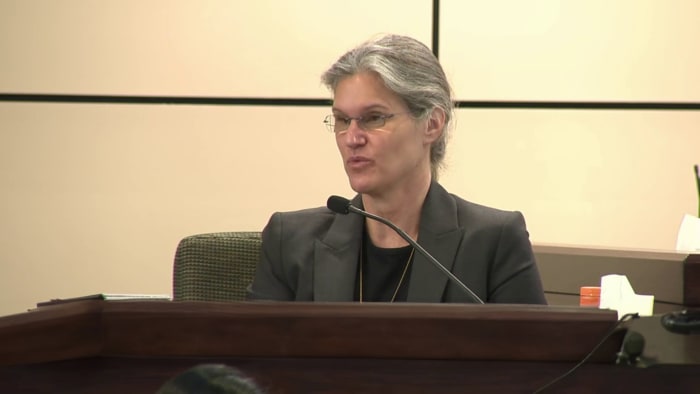 Medisch onderzoeker bevestigt dat 4-jarige jongen is omgekomen van de honger