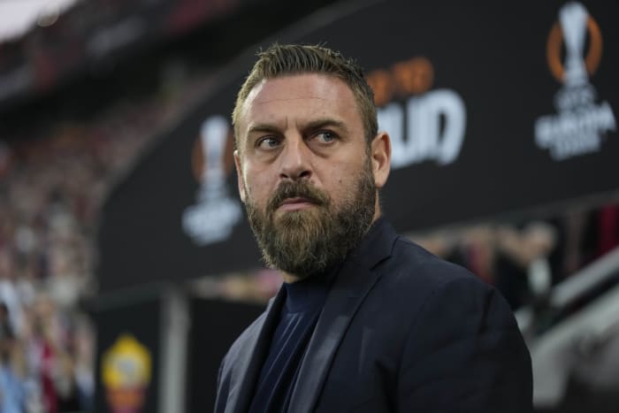Roma ontslaat De Rossi en huurt Jurić in na nul overwinningen in de eerste vier Serie A-wedstrijden