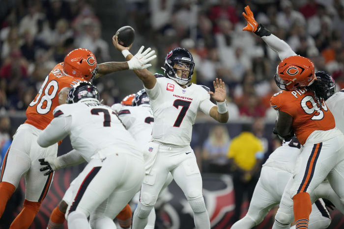 Stroud gooit een TD-pass en Fairbairn schiet 4 field goals om de Texans te helpen de Bears met 19-13 te verslaan