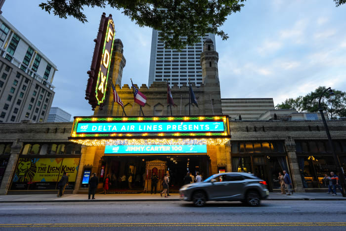 Terwijl Jimmy Carter zijn 100e verjaardag nadert, viert een muzikaal gala de 'rock-and-roll president'