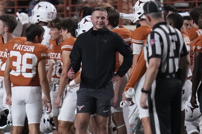 Texas QB Ewers weer aan het oefenen, maar nog steeds twijfelachtig voor SEC-opener van nummer 1 Longhorns