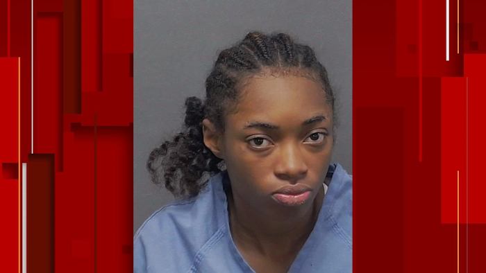 Adiah Roberson, 17, wordt vastgehouden in de gevangenis van Bexar County