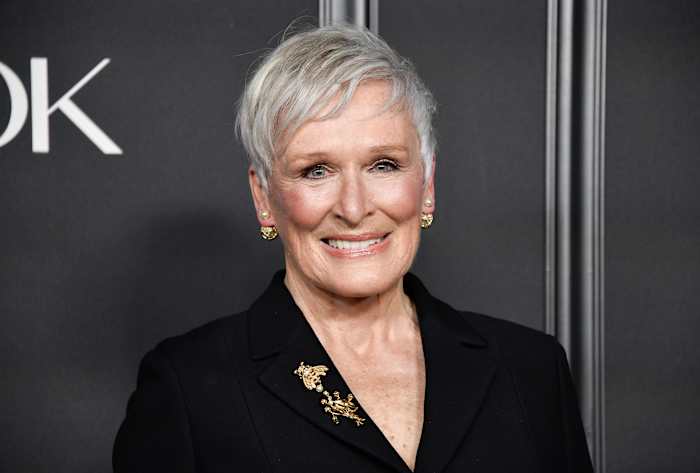 BESTAND - Glenn Close is aanwezig bij de première van de Apple TV+-serie "De nieuwe look" op 12 februari 2024 in New York. (Foto door Evan Agostini/Invision/AP, bestand)
