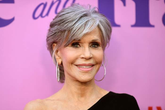 BESTAND - Jane Fonda arriveert bij de première van de laatste aflevering van seizoen 7 "Grace en Frankie," op 23 april 2022 in Los Angeles. (Foto door Richard Shotwell/Invision/AP, bestand)