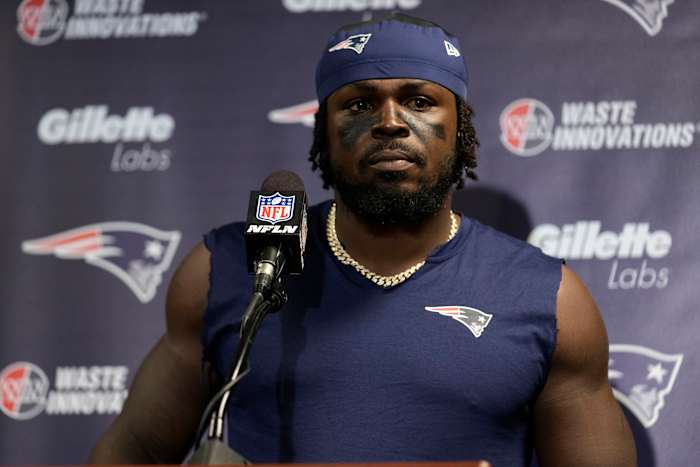 BESTAND - Veiligheid van de New England Patriots Jabrill Peppers beantwoordt vragen tijdens een persconferentie na het spelen tegen de New York Jets in een NFL-voetbalwedstrijd, 19 september 2024, in East Rutherford, NJ (AP Photo/Seth Wenig, bestand)