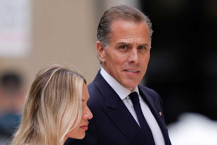 BESTAND – Hunter Biden, vergezeld door zijn vrouw Melissa Cohen Biden, arriveert op 11 juni 2024 bij de federale rechtbank in Wilmington, Del. (AP Photo/Matt Rourke, File)