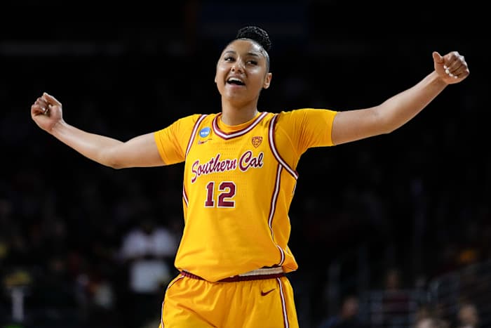 BESTAND – Zuid-Californië-bewaker JuJu Watkins reageert na een schot tijdens een tweede ronde basketbalwedstrijd tegen Kansas in het NCAA-toernooi voor dames in Los Angeles, maandag 25 maart 2024. (AP Photo/Ashley Landis, File)