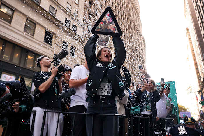 Basketbalteam New York Liberty geëerd met ticker-tape parade in Canyon of Heroes