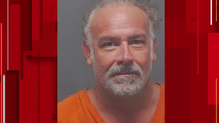 De advocaat van Simpson, Stephen Gilmore, schreef dat Simpson zijn kinderen wil bezoeken terwijl hij in hechtenis zit