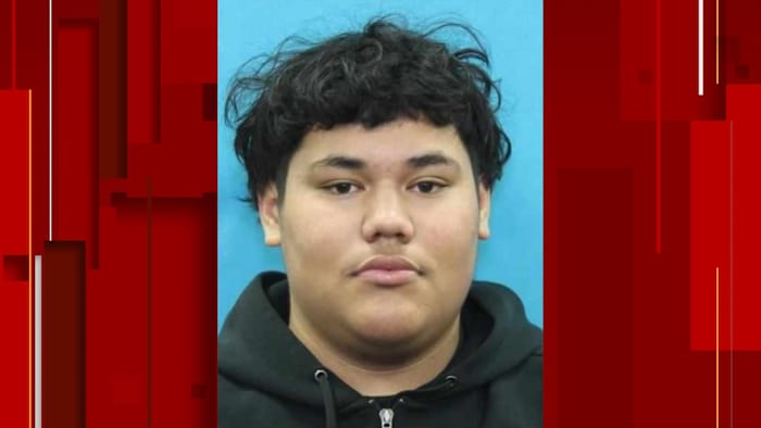 De politie van New Braunfels is op zoek naar informatie die kan leiden tot de arrestatie van een man die naar verluidt een 19-jarige man heeft doodgeschoten.