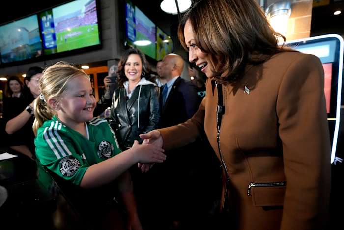 Harris en Walz gaan deze week campagne voeren in de strijdtonelen