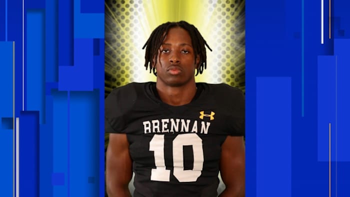 Jones, een linebacker, werd voor week 7 uitgeroepen tot klasse 6A Built Ford Tough Texas High School Football Player