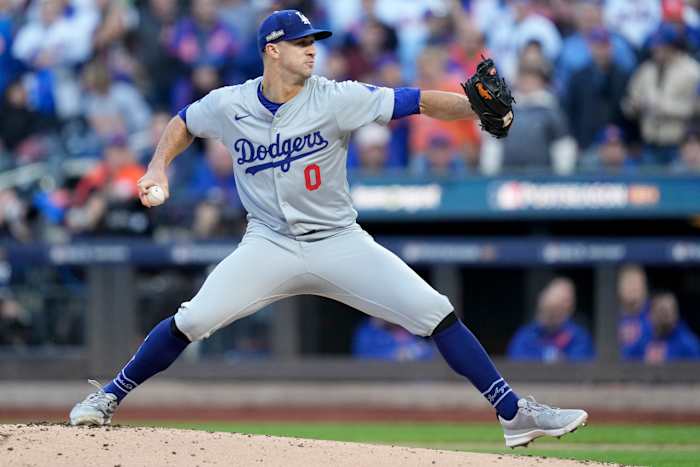 Los Angeles Dodgers-werper Jack Flaherty gooit tegen de New York Mets tijdens de eerste inning in Game 5 van een honkbal NL Championship Series, vrijdag 18 oktober 2024, in New York. (AP-foto/Ashley Landis)