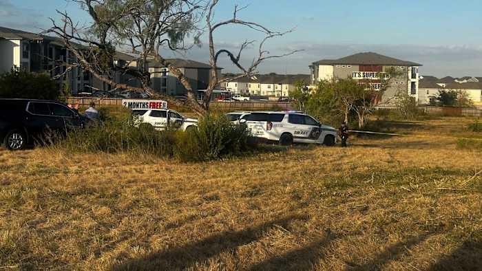 ME identificeert overblijfselen gevonden door mensen die gras maaien in het verre West Side-veld