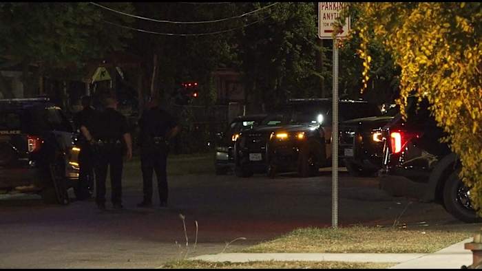 SAPD zegt dat de verdachte werd gearresteerd en opgenomen in het Bexar County Adult Detention Center