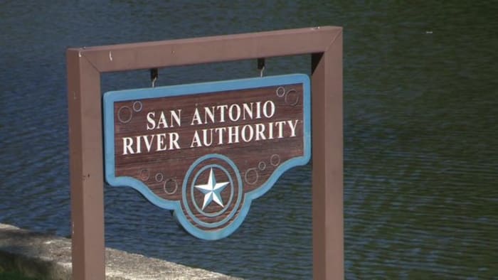 San Antonio River Authority hernieuwt deze week de verwijdering van vegetatie