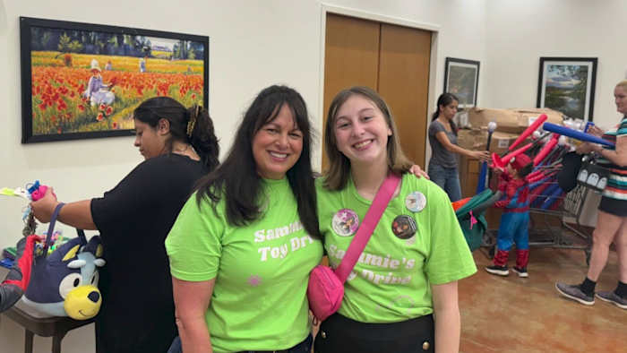 Teen organiseert jaarlijkse speelgoedactie om gezinnen in Uvalde te helpen