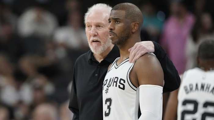 Toevoegingen van NBA-veteranen Chris Paul en Harrison Barnes hebben voorspeld dat San Antonio dit seizoen meer wedstrijden zal winnen