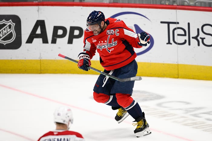Alex Ovechkin scoort zijn 858e doelpunt en is op koers om het record van Wayne Gretzky dit seizoen te verbreken