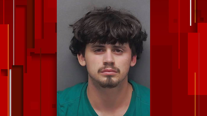 BCSO identificeert een tiener die is gearresteerd in verband met een donut-stuntcrash