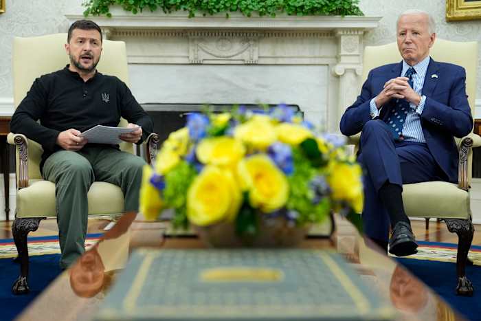 Biden geeft Oekraïne toestemming om door de VS geleverde langeafstandsraketten te gebruiken voor diepere aanvallen in Rusland