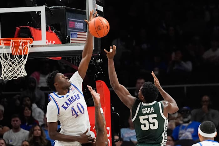 Bill Self wordt de meest winnende coach in de geschiedenis van Kansas, Jayhawks versloeg Michigan State met 77-69