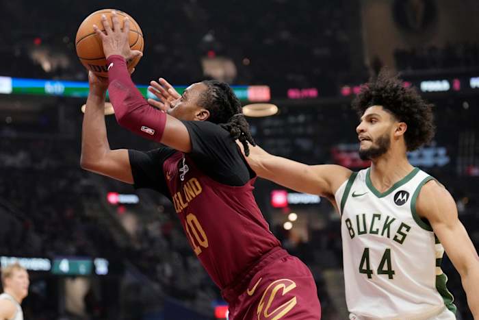 Darius Garland scoort 39, Cavs verbetert naar 8-0 met 116-114 overwinning op worstelende Bucks zonder Giannis