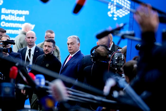 De Hongaarse leider Orbán voorspelt dat Trump de steun aan Oekraïne zal beëindigen in zijn opmerkingen vóór de EU-top