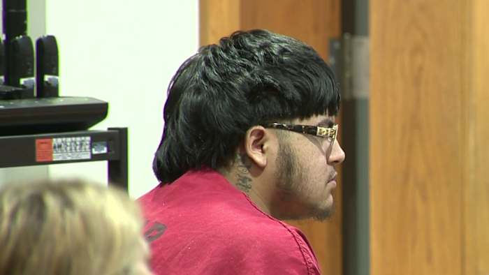 De rechter oordeelt dat de 16-jarige in beide moordzaken als volwassene zal worden berecht