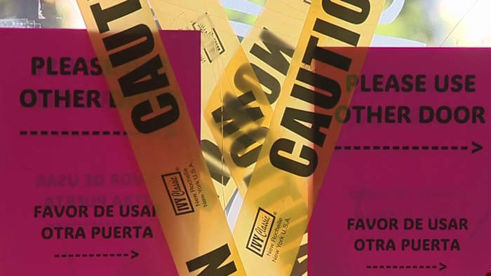 Eigenaar bakkerij West Side haalt stukken op na inbraak