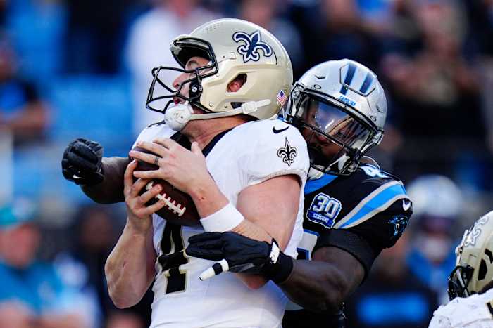 Fans overspoelen @Pontifex-account nadat het per ongeluk New Orleans Saints citeert tijdens een vreselijk seizoen