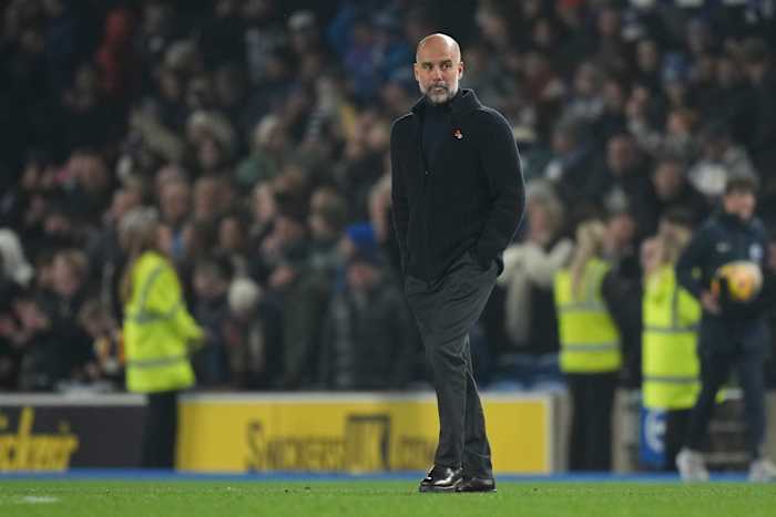 Guardiola tekent een contractverlenging van twee jaar bij Man City en ziet 'meer trofeeën'