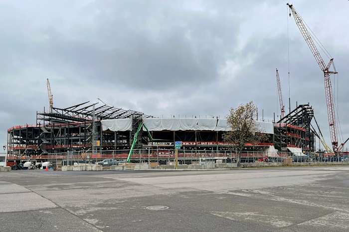 Het nieuwe stadion van Bills kost enorm veel geld naar 2,1 miljard dollar, 560 miljoen dollar meer dan aanvankelijk werd geschat, vertelt het team aan AP