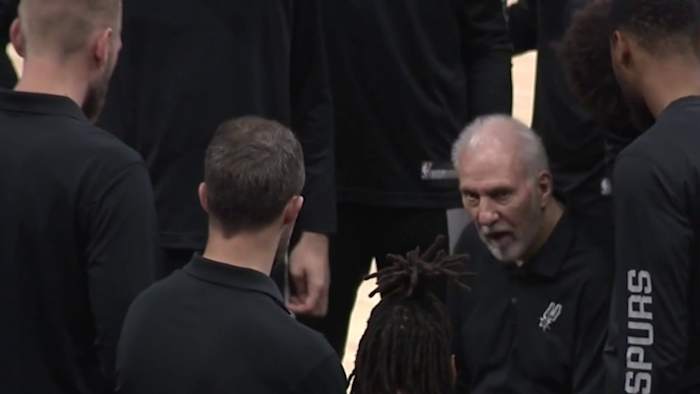 'Hij is alles': Spurs-fans sturen goede wensen naar Gregg Popovich na de diagnose van een beroerte