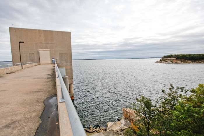 Hoe zebramosselen en een pompstation aan het Lake Texoma Texas ertoe aanzetten de grens met Oklahoma te hertekenen