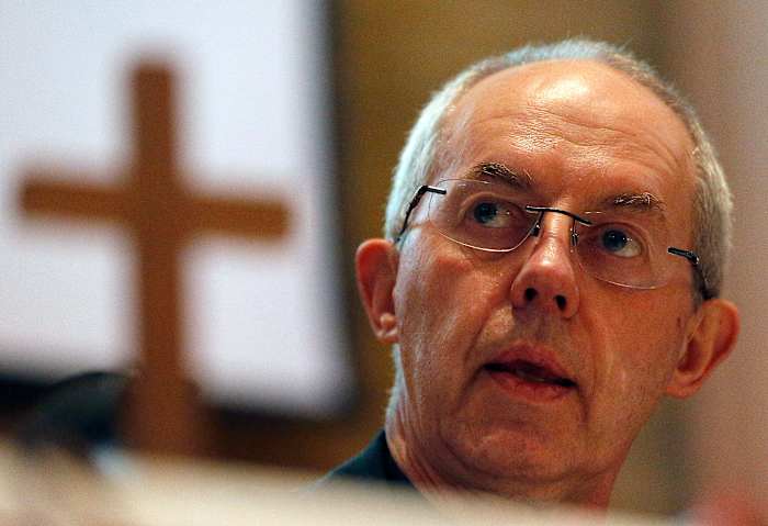 Hoofd van de Kerk van Engeland, Justin Welby, treedt af vanwege de afhandeling van een schandaal rond seksueel misbruik