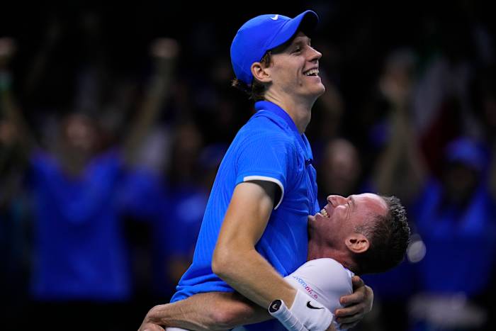 Jannik Sinner's 2024: 2 Slam Grand-titels, een dopingzaak en een Davis Cup-titel voor Italië