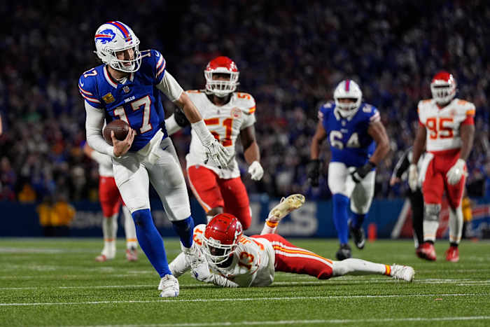 Josh Allen bezegelt Bills' 30-21 overwinning op Chiefs met TD-run, waarmee een einde komt aan het bod op een perfect seizoen