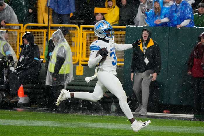 Kerby Joseph's pick-6 helpt Lions Packers met 24-14 te verslaan en het bevel over NFC North over te nemen
