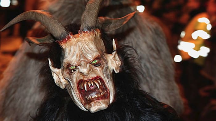 Krampus-parade door het centrum van San Antonio in december