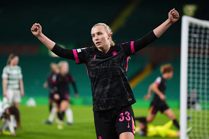 Lyon en Chelsea nemen duidelijke leiding in de poules van de Women's Champions League. Madrid en Wolfsburg winnen ook