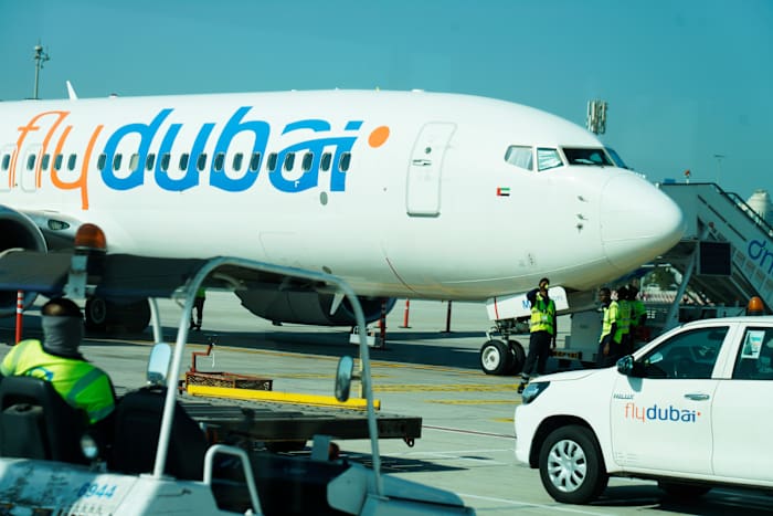 Terwijl luchtvaartmaatschappijen Israël mijden, blijven FlyDubai en Etihad uit de VAE vluchten voor zowel diplomatie als dollars