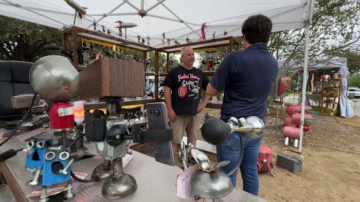 Uptown Art Stroll ondersteunt kunstenaars uit San Antonio en trekt honderden naar de wijk Olmos Park