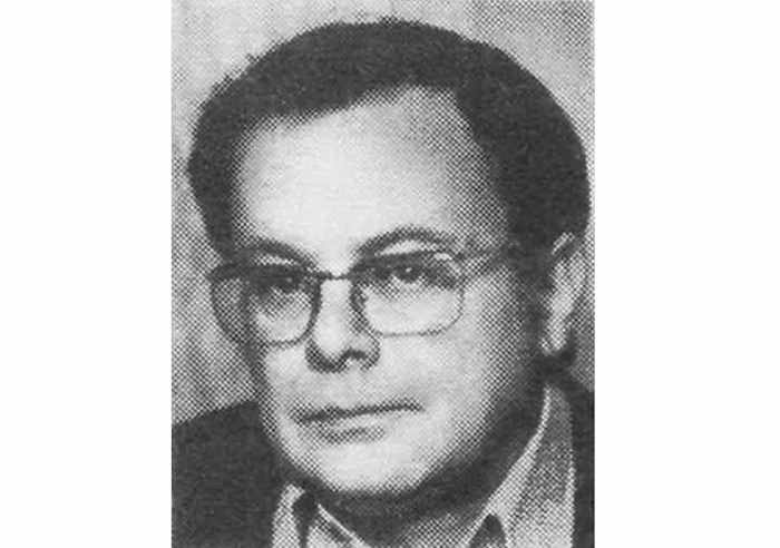 Voormalig AP Duitstalige diensthoofd Ulrich Renz, die verslag deed van nazi-processen, sterft op 90-jarige leeftijd