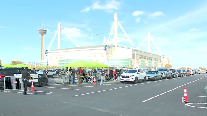 Vrijwillige wapenuitwisseling lokt honderden inwoners van Bexar County naar Alamodome